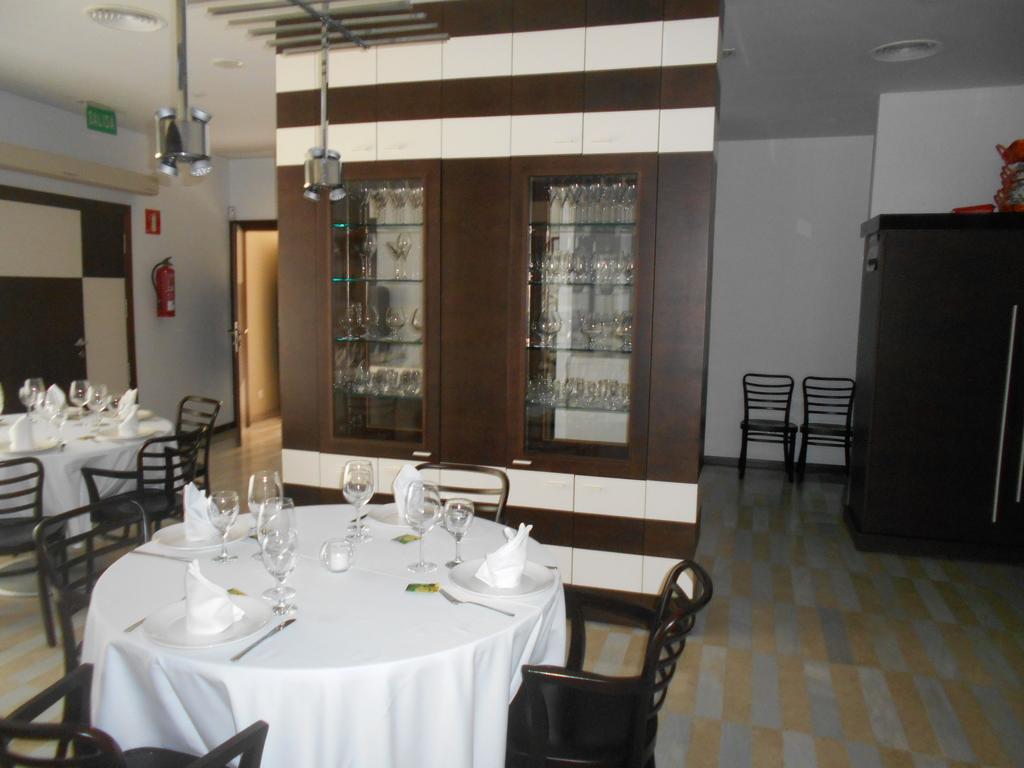 Hotel Montgo 2*
