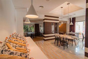 Montgo Hotel 2*